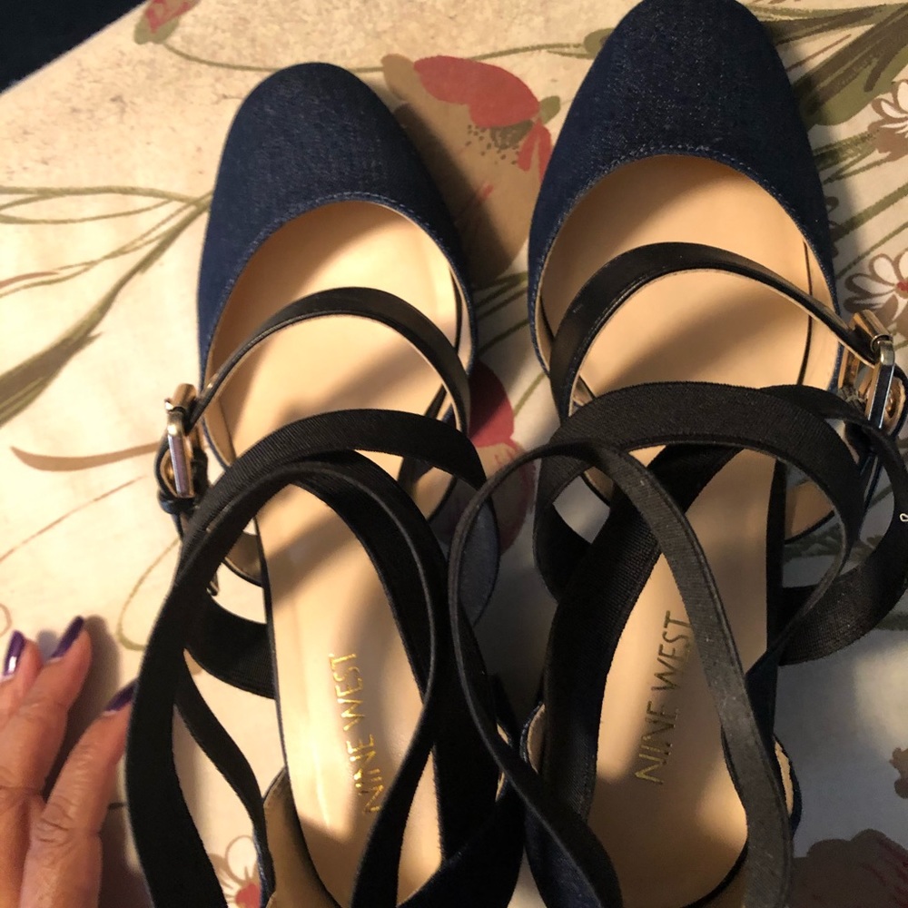 Women’s shoes